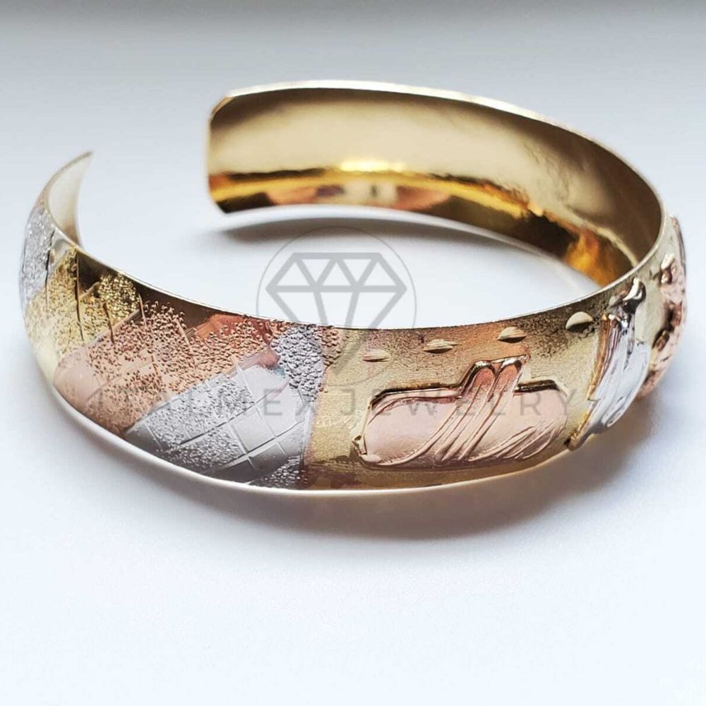 18K Gold Plated Luxury Sweet 15 Bracelet | Pulsera